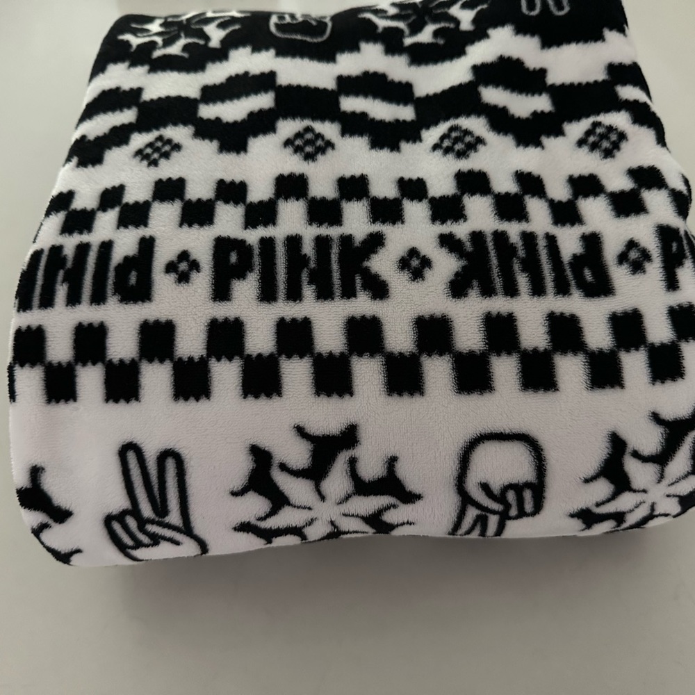 Victorias Secret / PINK soft blanket 60”x48”.